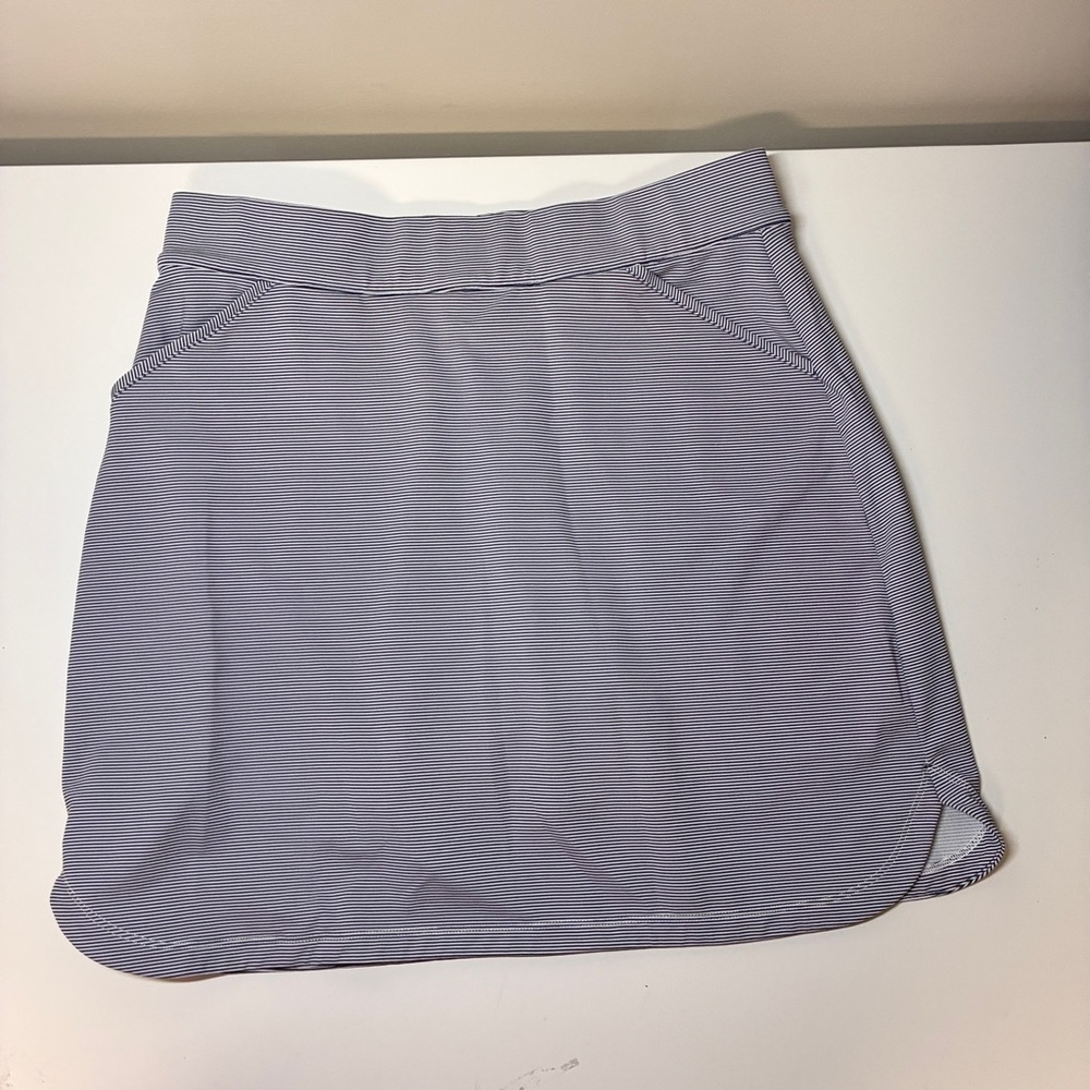 Peter Millar Women's Alice Petal Hem golf skort